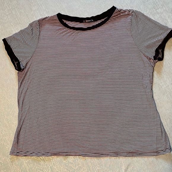 3X VERY soft, lightweight top black and white small stripes short sleeve - Picture 1 of 8